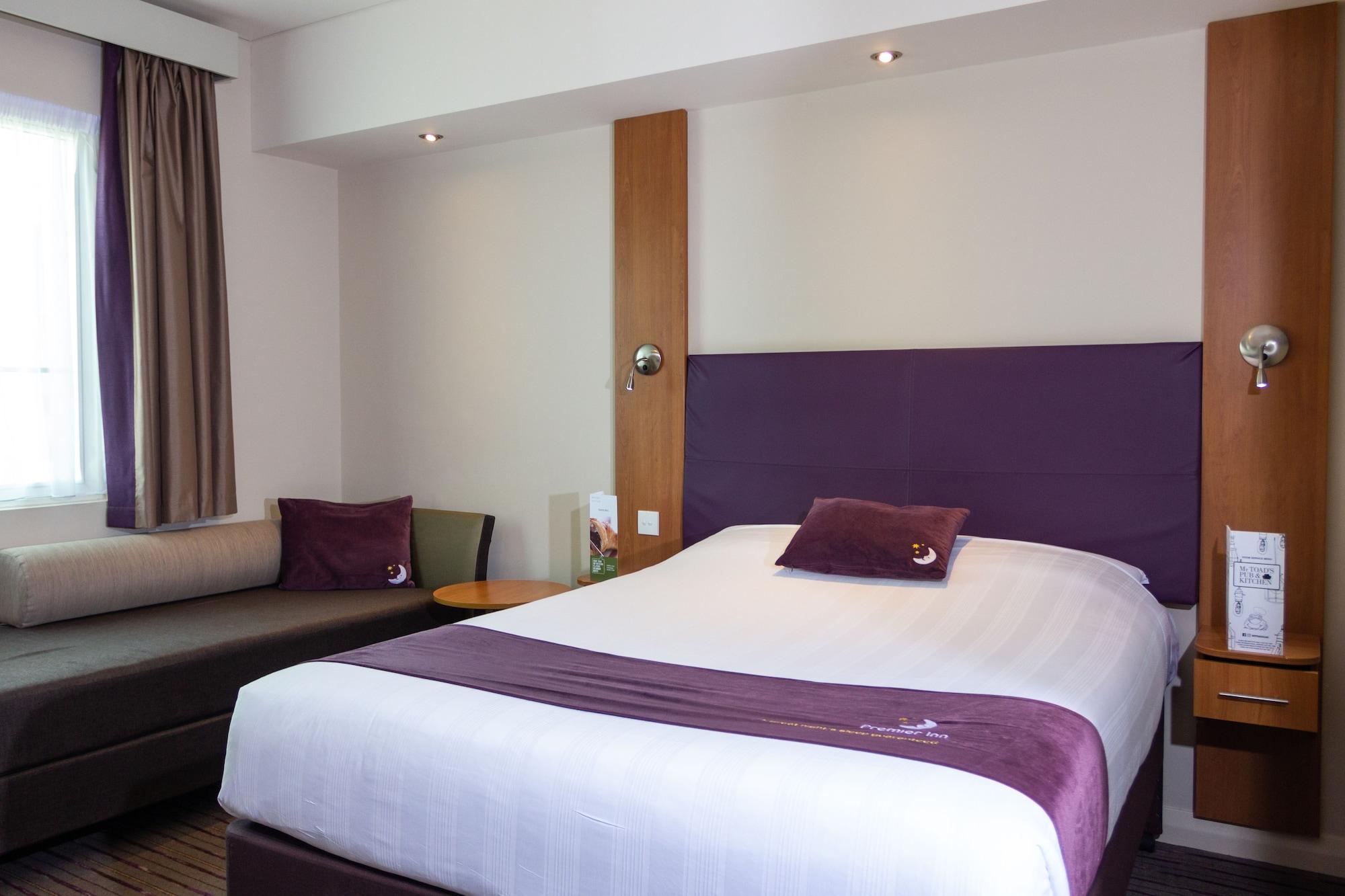 Premier Inn Dubai Silicon Oasis Exterior foto
