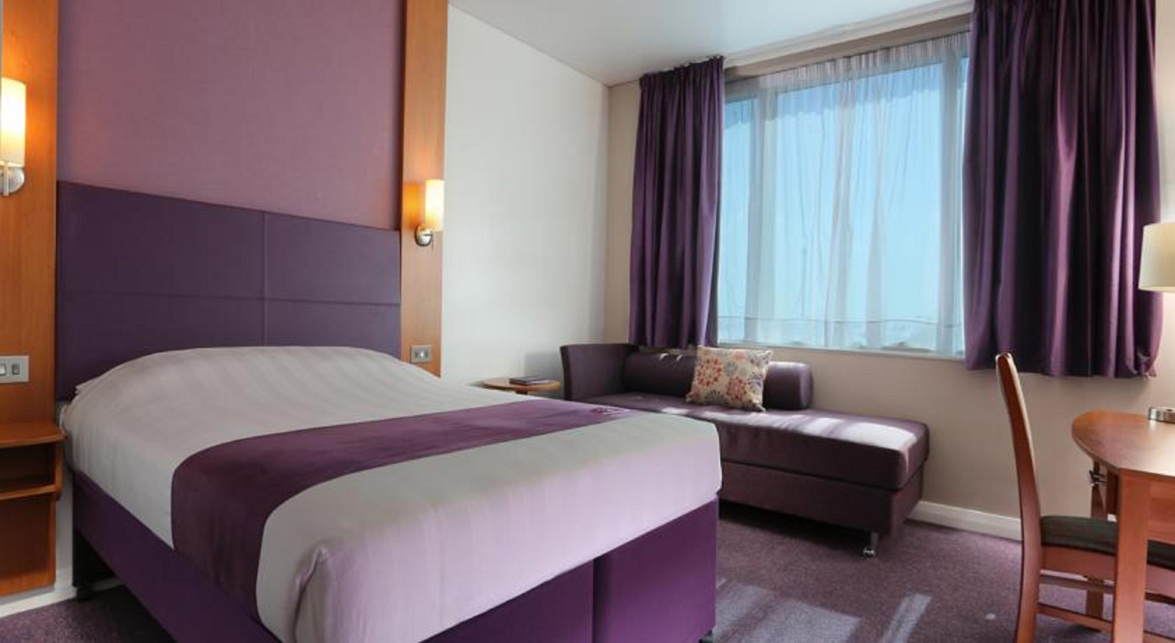 Premier Inn Dubai Silicon Oasis Exterior foto