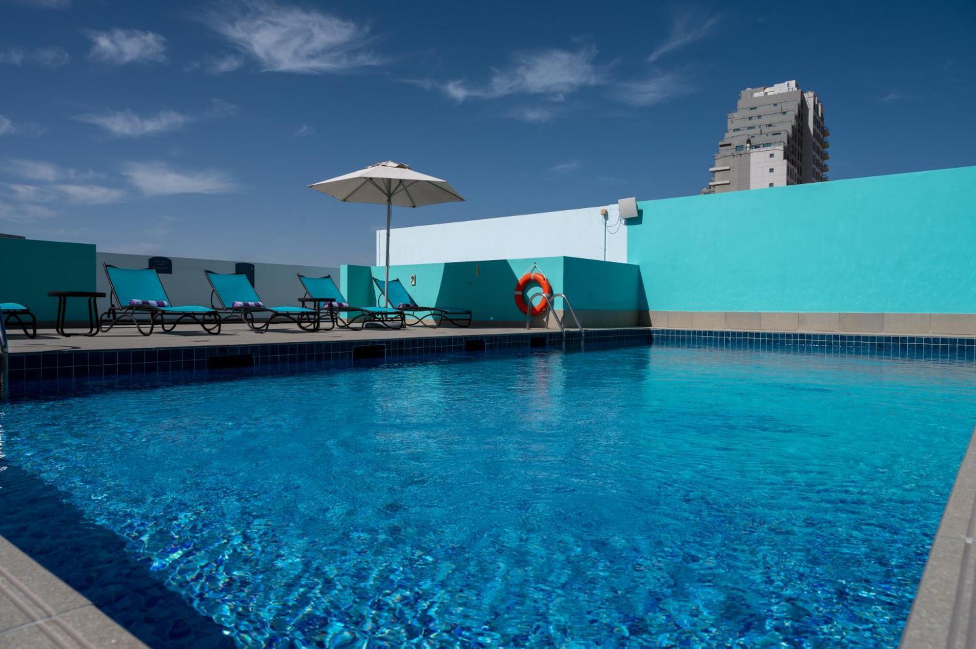 Premier Inn Dubai Silicon Oasis Exterior foto