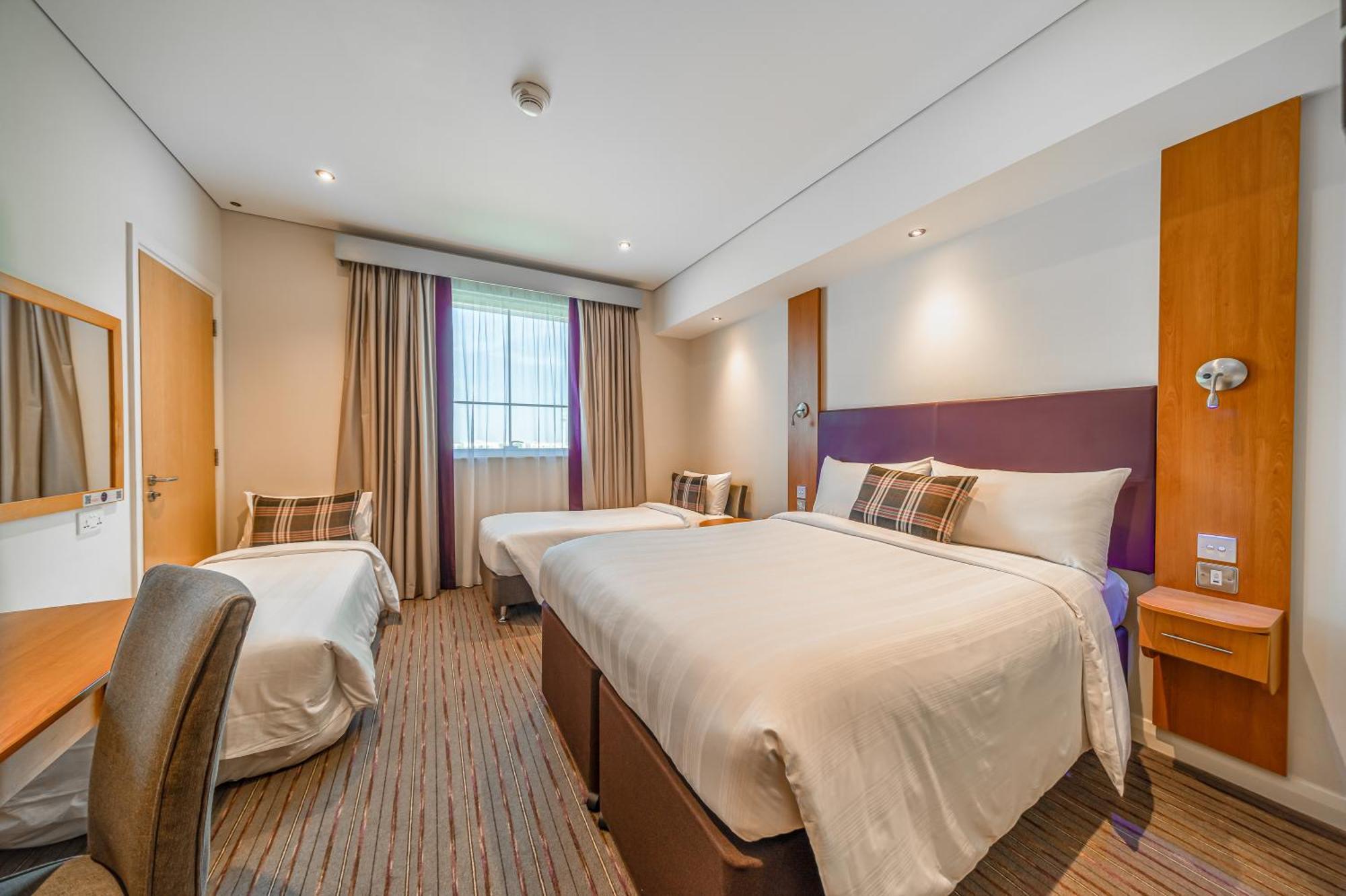Premier Inn Dubai Silicon Oasis Exterior foto